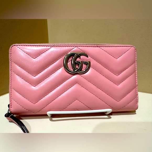 Gucci Marmont Pink Zip Wallet - Picture 1 of 15